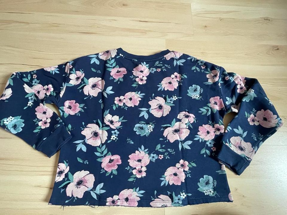 Kapuzenpullover/Hoodies, Mädchen, blau, Blumen, H&M, Gr. 158/164 in Drebach