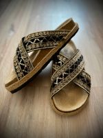 Sandale Pantolette 38 schwarz Gold Pailletten Nordrhein-Westfalen - Iserlohn Vorschau