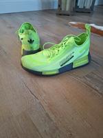 Adidas NMG:ATA Grün Größe 44.  2/3 Hessen - Biblis Vorschau