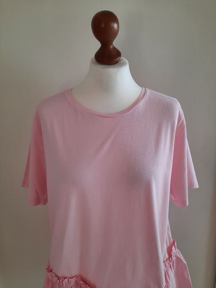 Shirt (rosa) mit Rüschen in Hohenstein