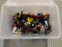 LEGO Minifigur Accessoires, Waffen, Helme, etc. Niedersachsen - Lüneburg Vorschau