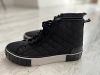 High Damen Sneaker schwarz 40 NEU Sachsen - Hohenstein-Ernstthal Vorschau