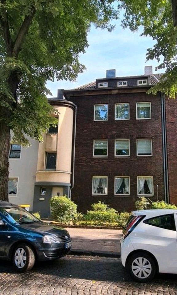 Gepflegtes Mehrfamilienhaus 10.5-Zi in Wanheimerortzu verkaufen in Duisburg