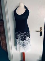 Sommerkleid Gr.48 sehr elastisches Neckholderkleid Strandkleid Rostock - Südstadt Vorschau