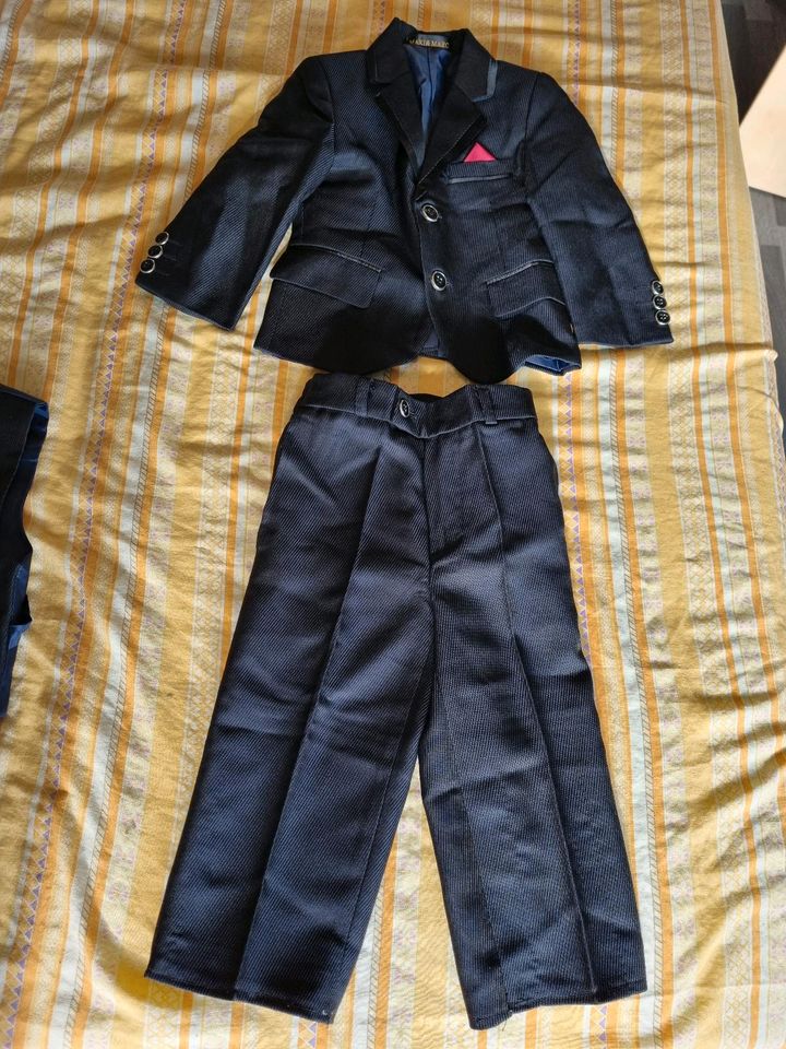 Kommunion-anzug(Outfit für Kinder von 7 Monaten bis zu einem 1 Ja in Neunkirchen
