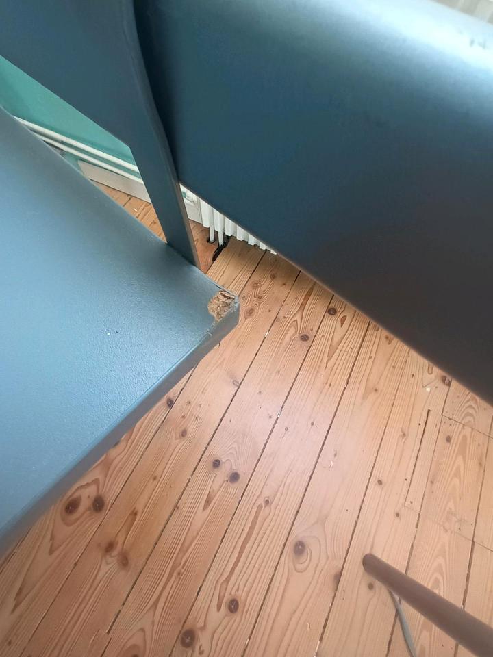 Hochbett mit integrierter Schreibtischplatte IKEA SVÄRTA+Matratze in Biedenkopf