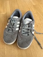 Adidas Schuh Sneaker grau Gr. 35 Sachsen - Burgstädt Vorschau