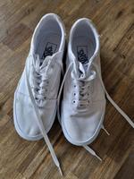 Vans weiss 40 mit Gebrauchsspuren plateau Turnschuhe Niedersachsen - Emden Vorschau