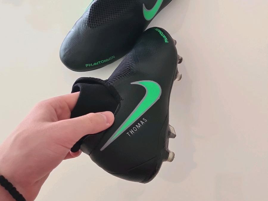 Nike Phantom Fußballschuhe in Leipheim