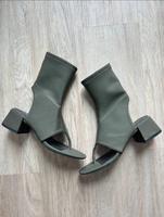 Sandalen von Zara in der Farbe Oliv size 37 made in Spain Berlin - Spandau Vorschau