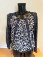 Bluse edc Esprit Gr S M 36 38 Dunkelblau crem Muster V Ausschnitt Niedersachsen - Nordhorn Vorschau