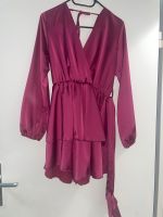 Kurzes Kleid von unten, Shorts aus Satinstoff, dunkelrosa Farbe Nordrhein-Westfalen - Dorsten Vorschau