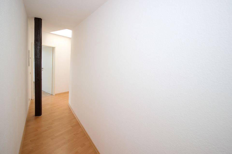 Ihre neue Dachgeschosswohnung! Sanierter Altbau! Zentrumsnahe Lage! in Naumburg (Saale)