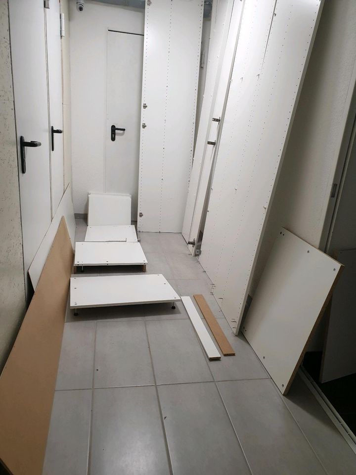 Ikea Pax Eckkleiderschrank in Heilbronn