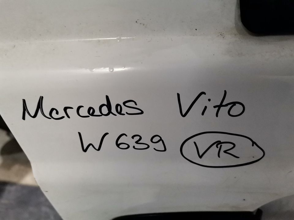 Mercedes Vito W639 Beifahrertür Tür vorne rechts Arktikweiss 9147 in Gelsenkirchen