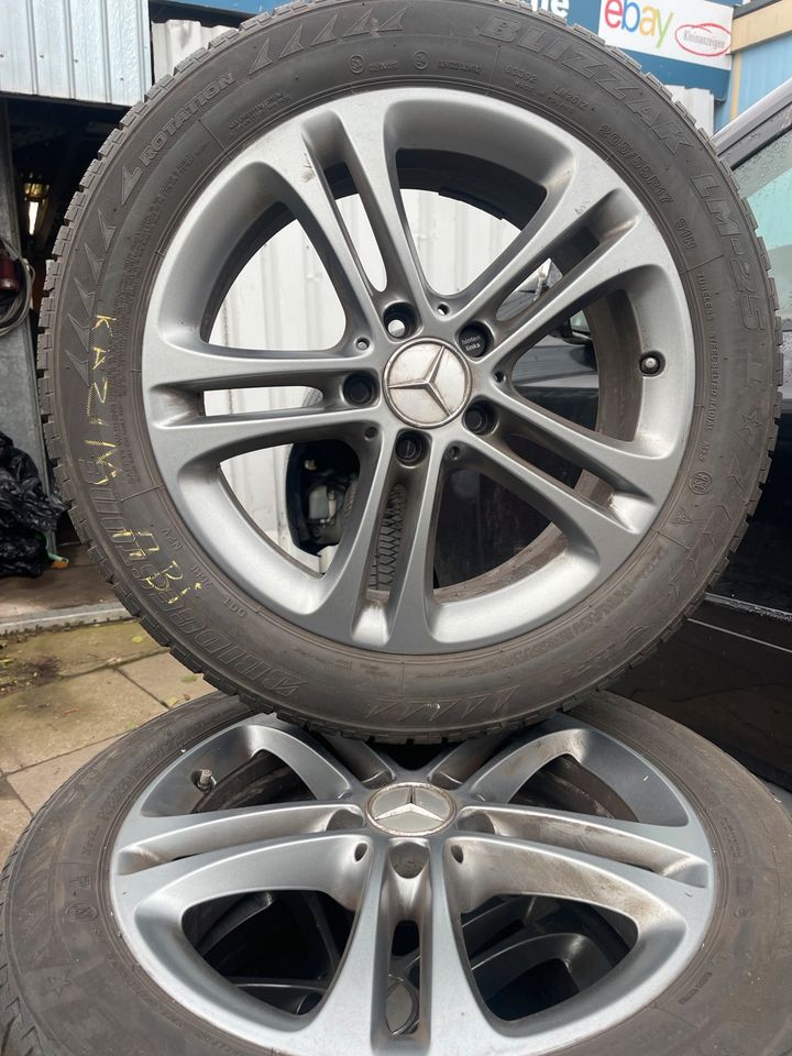 1 Satz Felgen+Reifen Mercedes Bridgestone Blizzak LM 205/55 R17 in Hamburg