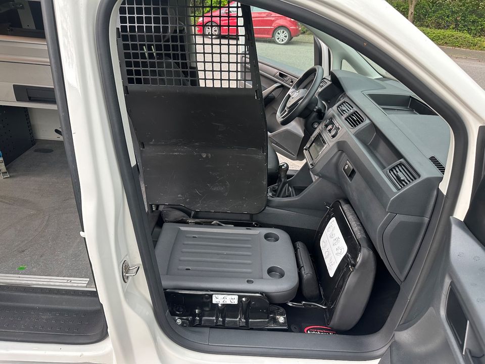 VW Caddy Kasten Maxi, AHK, großes Navi, mwst ausweisbar in Meerbusch