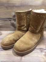 UGG - Stiefel - Größe 39 - Lochmuster Bayern - Erlangen Vorschau