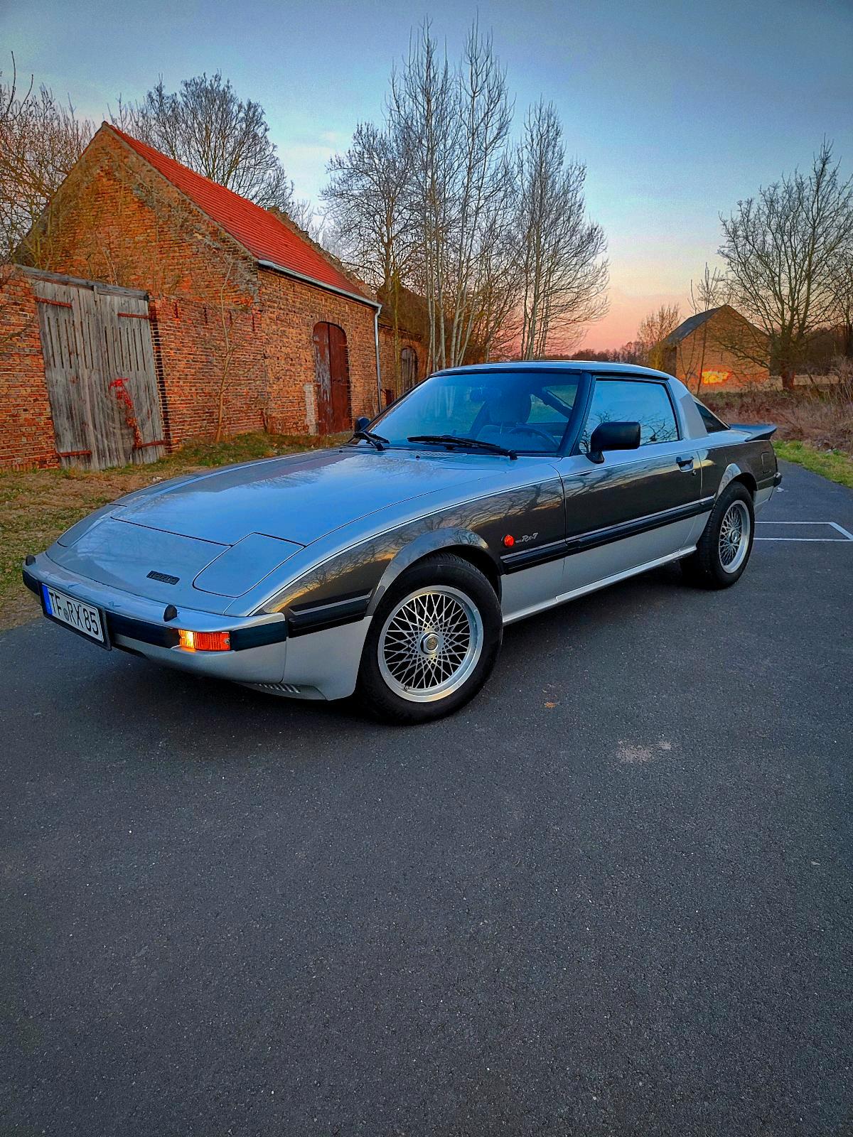 Abbildung des Autos Mazda rx7 SA FB Oldtimer…