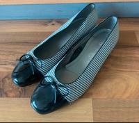 Ara Ballerina Damenschuhe Slipper Gr. 41 Kariert Schwarz Weiß neu Frankfurt am Main - Gallusviertel Vorschau