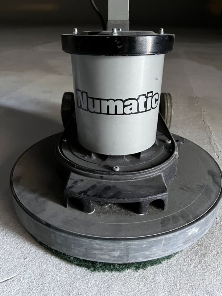 Numatic BMD 1000s Fussboden Poliermaschine - gebraucht in Berlin