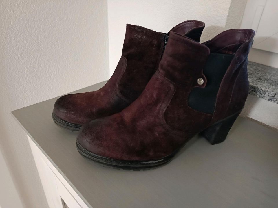 Marc Stiefeletten Boots 41 Beere in Schwendi