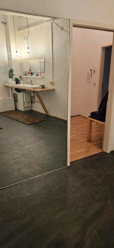 Einzelzimmer und Zimmer für 3-6 Personen am Postplatz in Dresden in Dresden