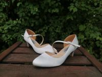 Brautschuhe Hochzeitsschuhe Ivory Größe 40 Lübeck - St. Jürgen Vorschau