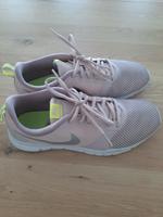 Schicke Turnschuhe Sportschuhe Sneaker Nike Gr.41 "wie Neu" Bayern - Frensdorf Vorschau