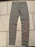 Leggings Adidas, Gr. 11-12/152, gebraucht, gut Leipzig - Schönefeld-Abtnaundorf Vorschau