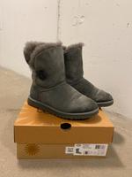 UGG Boots Bailey button grau 37 Hamburg-Mitte - Hamburg Altstadt Vorschau