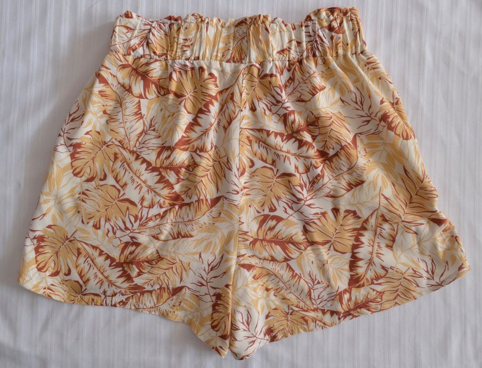 Primark Shorts highwaist Muster orange rot creme Viskose 34 XS in München