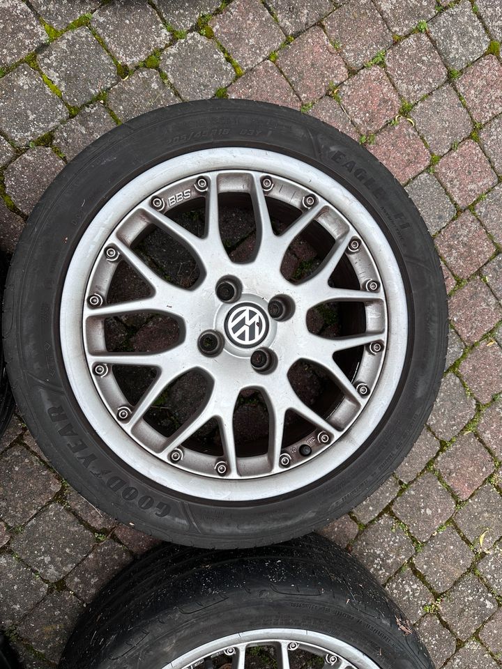 BBS Jubi 16 Zoll Felgen 4 x 100 mit 205er Sommerreifen ET 45 in Erftstadt