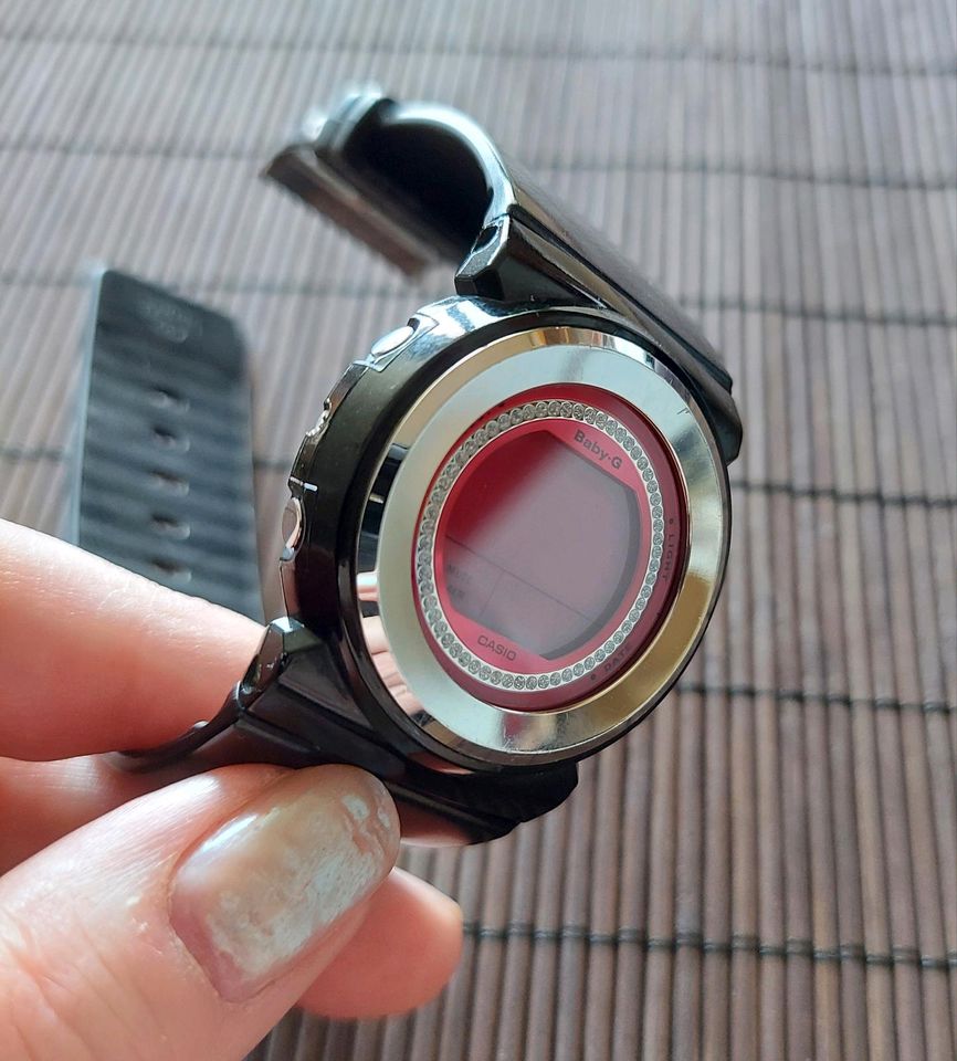 Casio Baby-G Damen-Armbanduhr schwarz pink in Wassertrüdingen