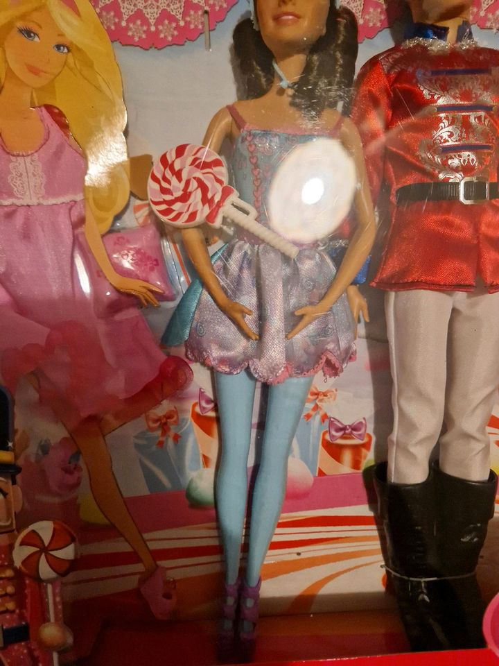 Barbie Nussknacker ( Ballerina) neu, ovp in Hatten