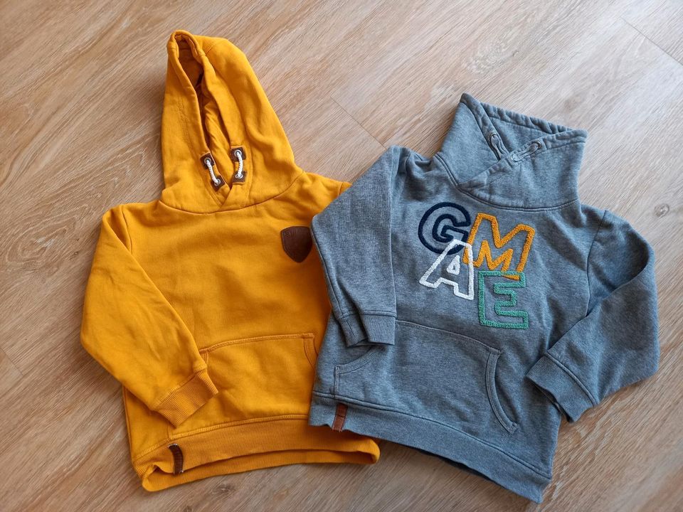 2 Sweatshirts 110/116 in Ilmenau