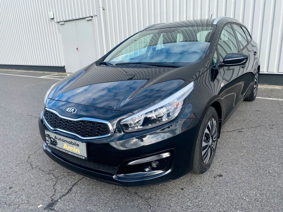 Kia Ceed Kombi aus 1.Hand Lenkrad/Sitzhzg. TÜV NEU in Cottbus