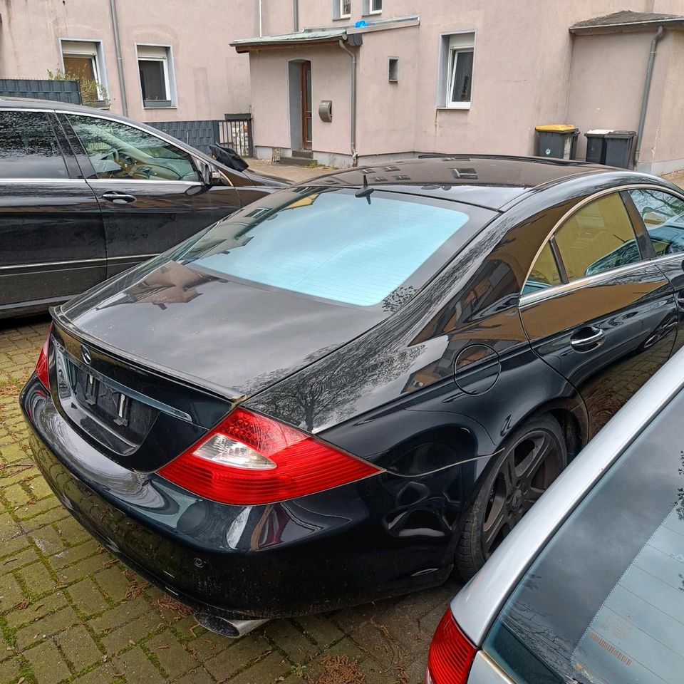 Mercedes CLS W219 350 Schlachtfest Teile Motorhaube Stoßstange in Oberhausen