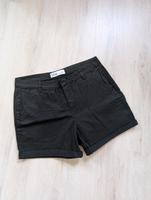 Kurze Shorts Blue Seven Gr. 40 schwarz neu Ludwigslust - Landkreis - Rastow Vorschau
