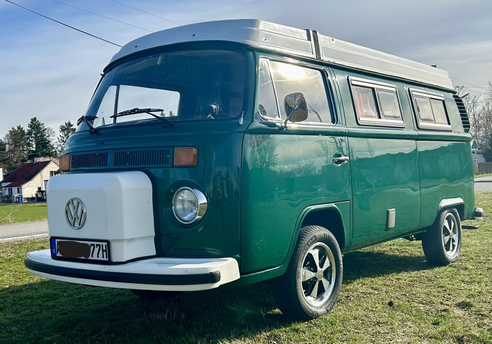 VW T2 Camper mit Bimobilausbau , H-Kennzeichen in Neubiberg