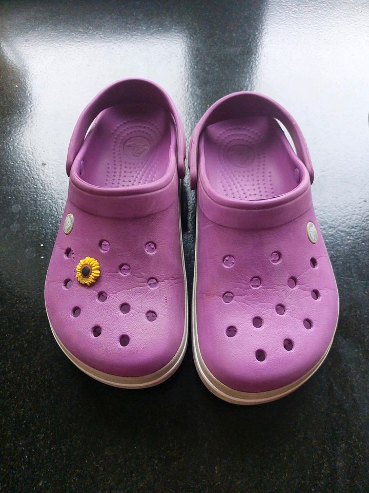 Crocs in lila Innensohlenlänge 24cm ca. Größe 37 in Siegsdorf