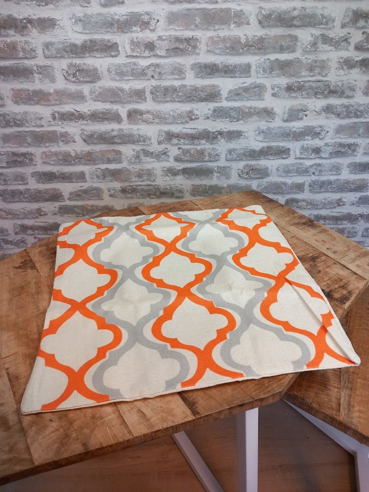 DakTou Deko Kissenbezüge, 4er Set, beige, orange, 45 x 45 cm in Bremen