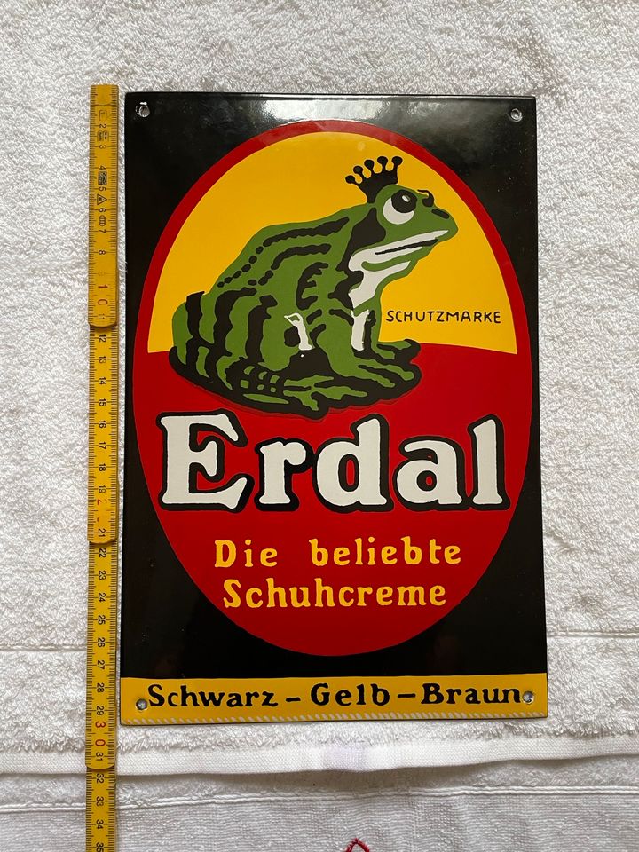 Erdal Frosch Schuhcreme Emailschild gewölbte Neuauflage in Bayern -  Büchlberg | eBay Kleinanzeigen ist jetzt Kleinanzeigen