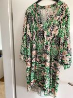 Kleid in grün/schwarz/beige Größe M Nordrhein-Westfalen - Alfter Vorschau