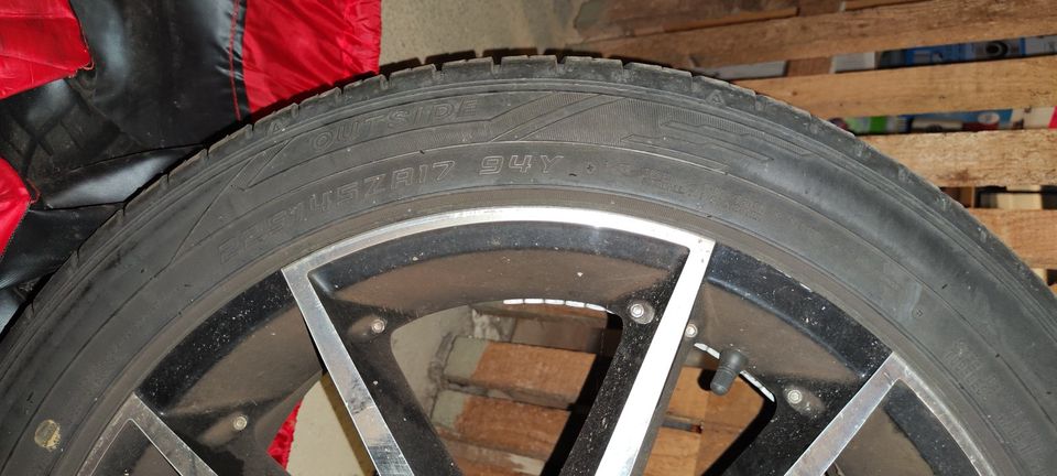 Alufelgen 17 zoll 5x114,3 mit Sommerreifen 225/45/R17 in Köln