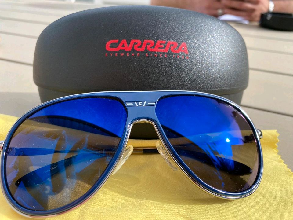 Sonnenbrille "Carrera" in Hechingen