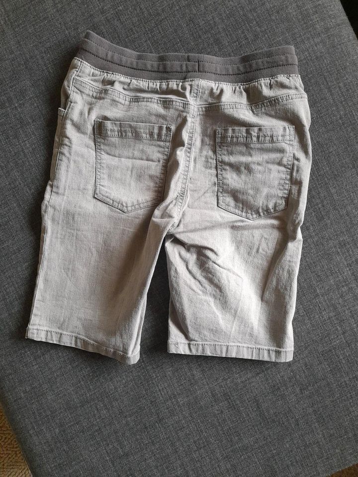 Jungen Short kurze Hose Jeans Yigga Gr. 152 Neuwertig in Wartenberg