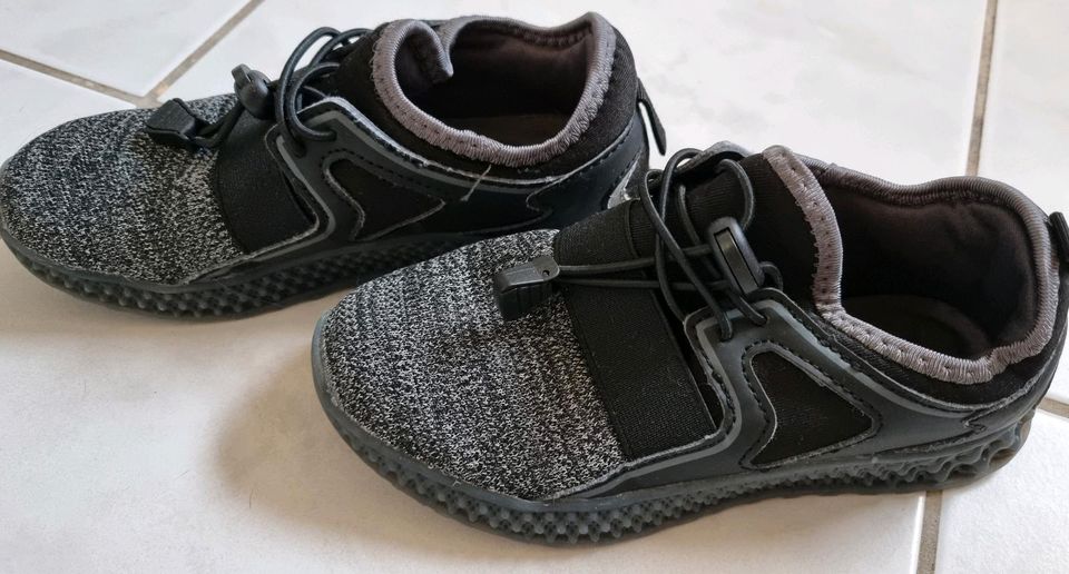 Walkx sneaker turnschuhe gr.31 inkl.Versandkosten Jungen schwarz in Duderstadt