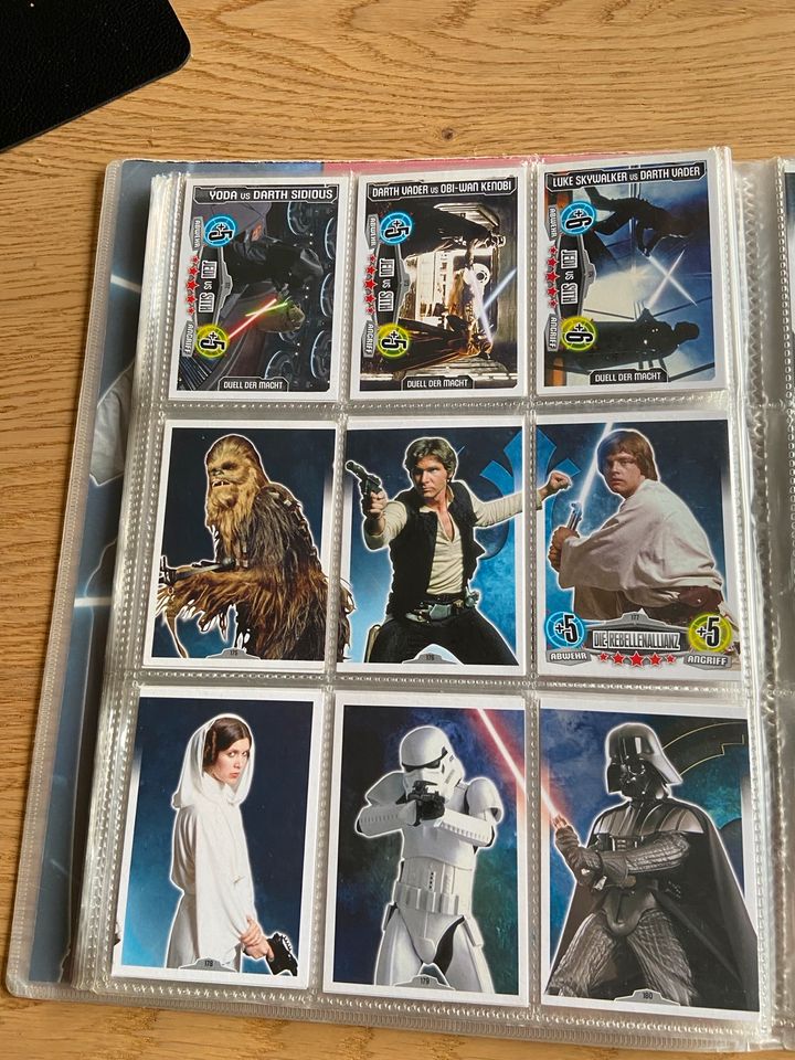 Force Attax Star Wars Serie 1 Mappe fast komplett in Osnabrück