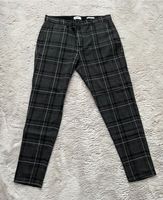 Anzughose Männer Pull&Bear Slim fit Größe 42 Niedersachsen - Langenhagen Vorschau